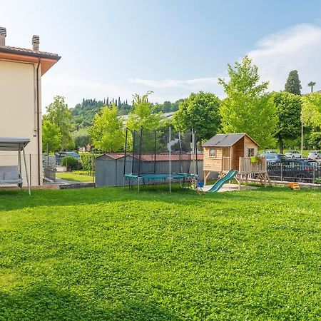 Villa Rosetta & Romeo Family Apartment Костермано Экстерьер фото