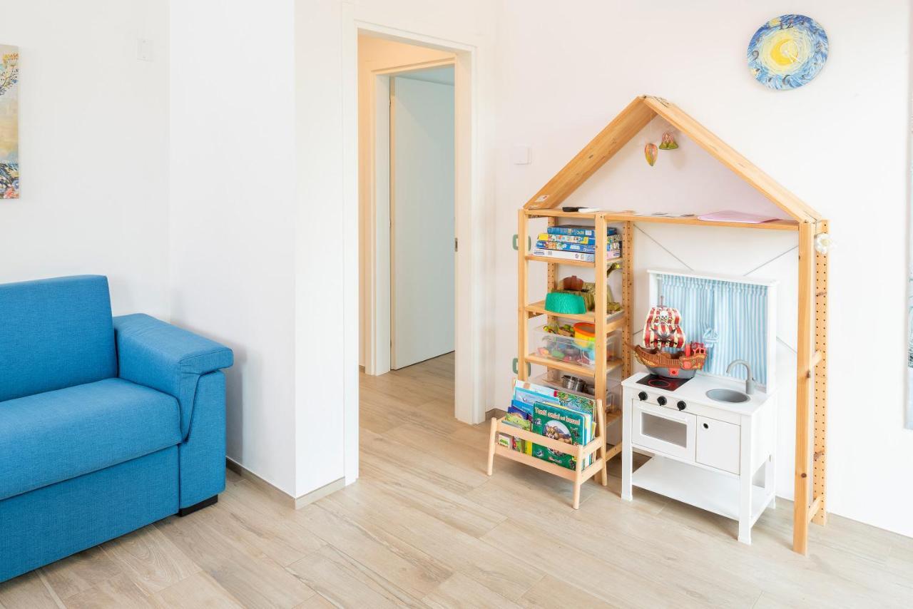 Villa Rosetta & Romeo Family Apartment Костермано Экстерьер фото