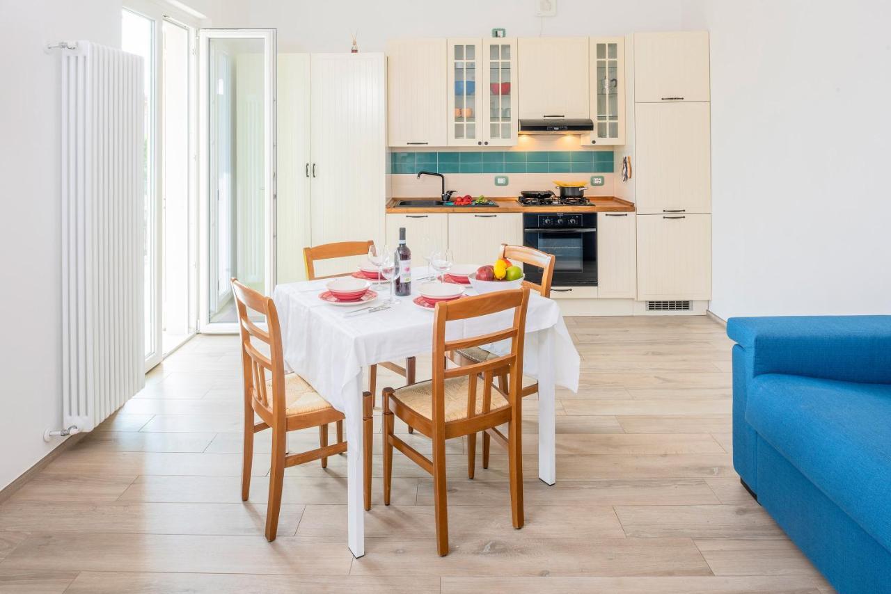 Villa Rosetta & Romeo Family Apartment Костермано Экстерьер фото
